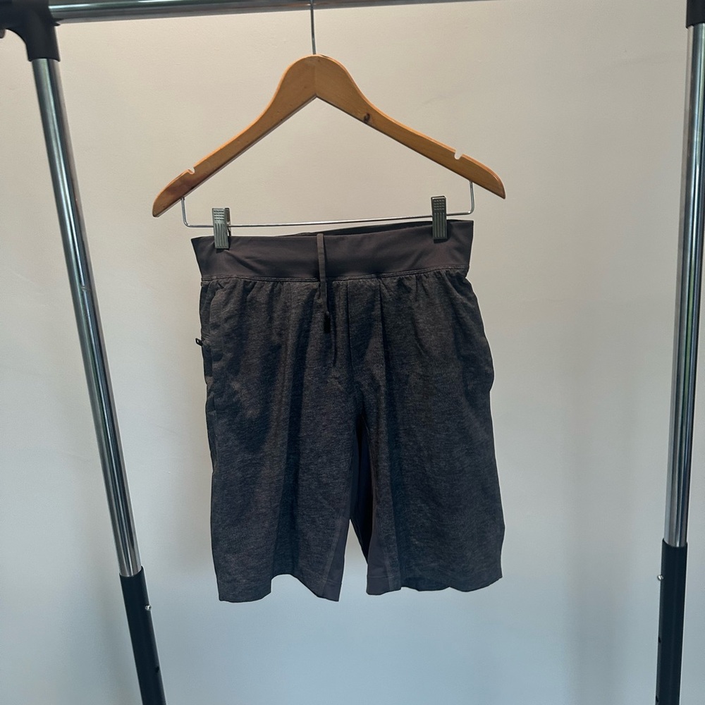 Lululemon T.H.E short 9” NWT